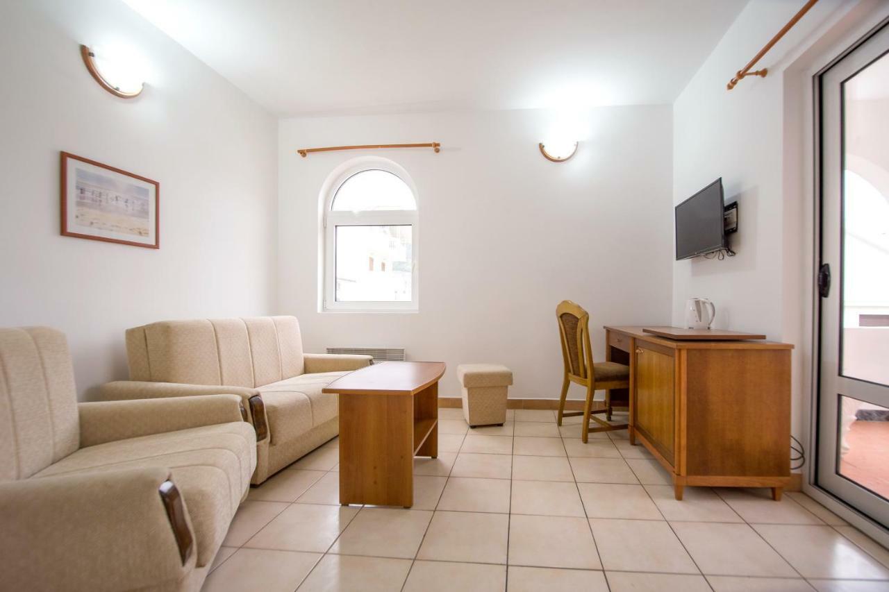 Apartments & Rooms Nikolic Budva Dış mekan fotoğraf